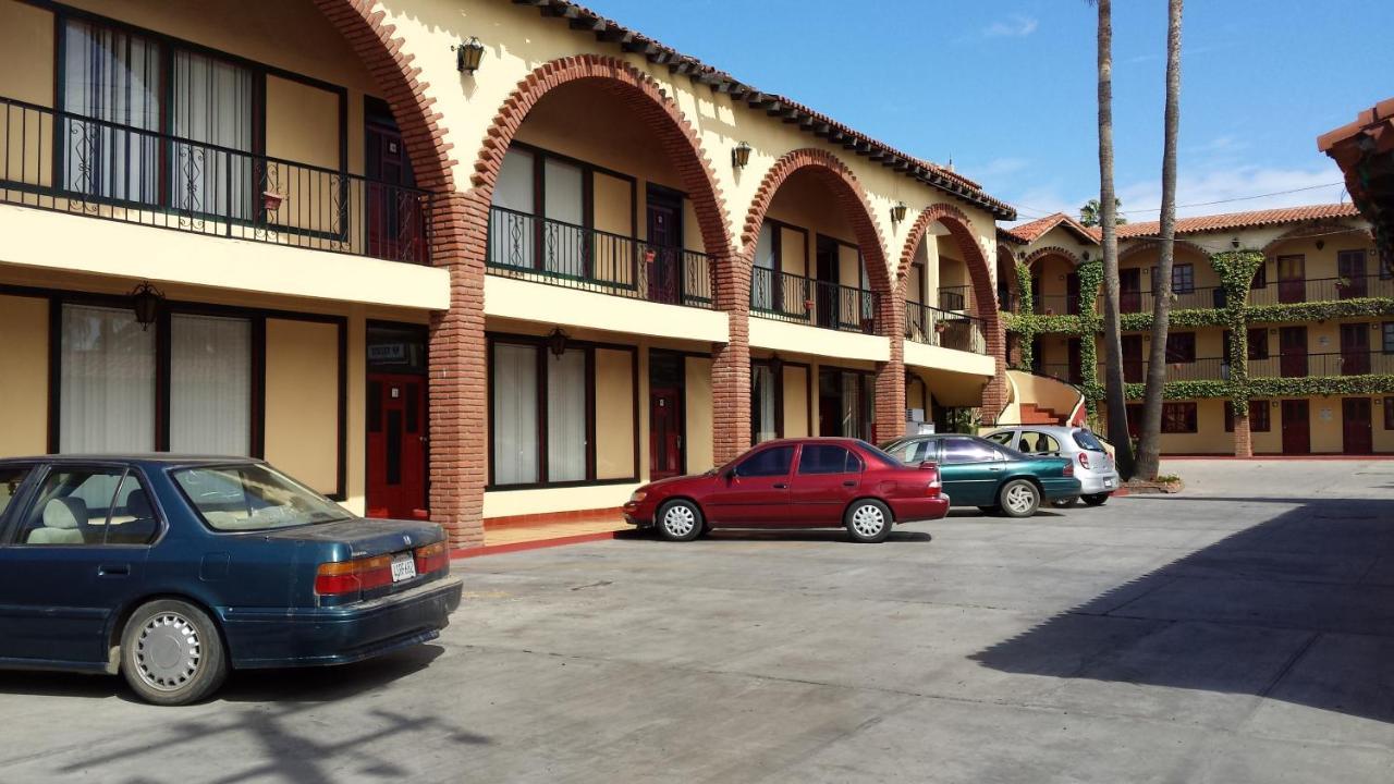 Hotel Ensenada Inn Exterior photo