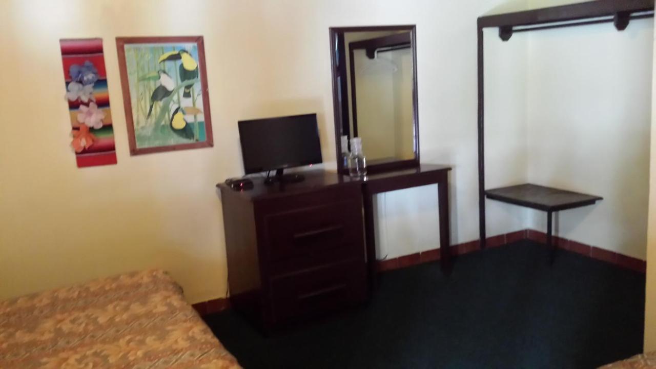 Hotel Ensenada Inn Room photo